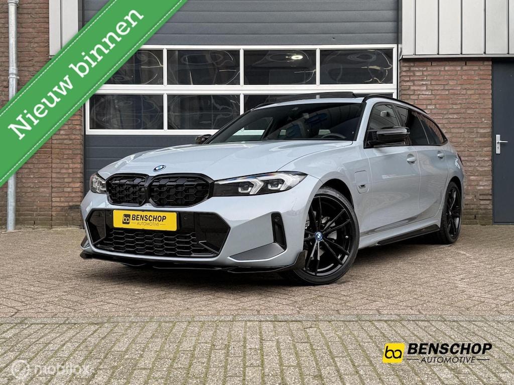 BMW 3-Serie Touring 330e xDrive M Performance Panodak HUD LED Navi Carplay Brooklyn Grau