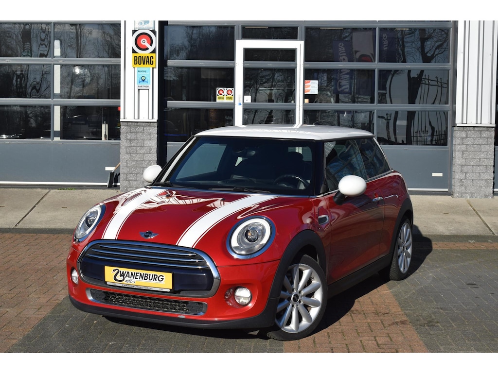 MINI Cooper 3-Deurs 1.5 Chili Serious Business Navi Leder Airco Km 114.000!!