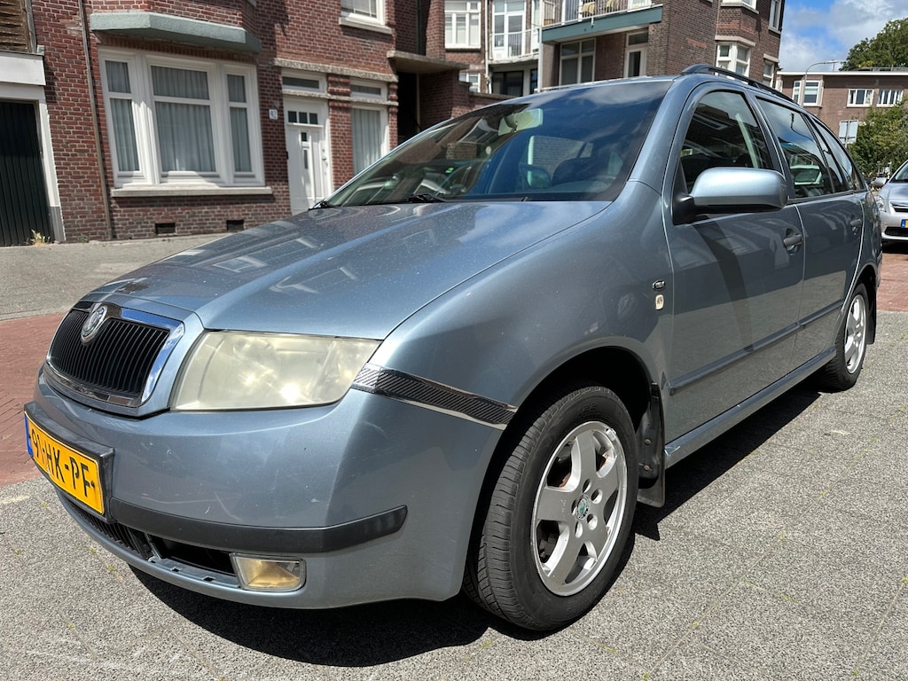 Skoda Fabia Combi 1.4-16V Elegance AUTOMAAT Nieuwe Apk Soms happert bij weg rijden