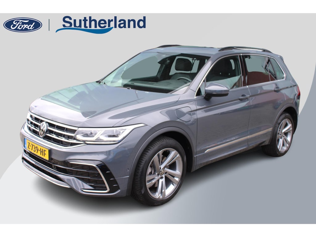 Volkswagen Tiguan 1.4 TSI eHybrid R-Line Business | Panoramadak | Adaptieve Cruise Control | 19 INCH Lichtmetalen Velgen | Camera