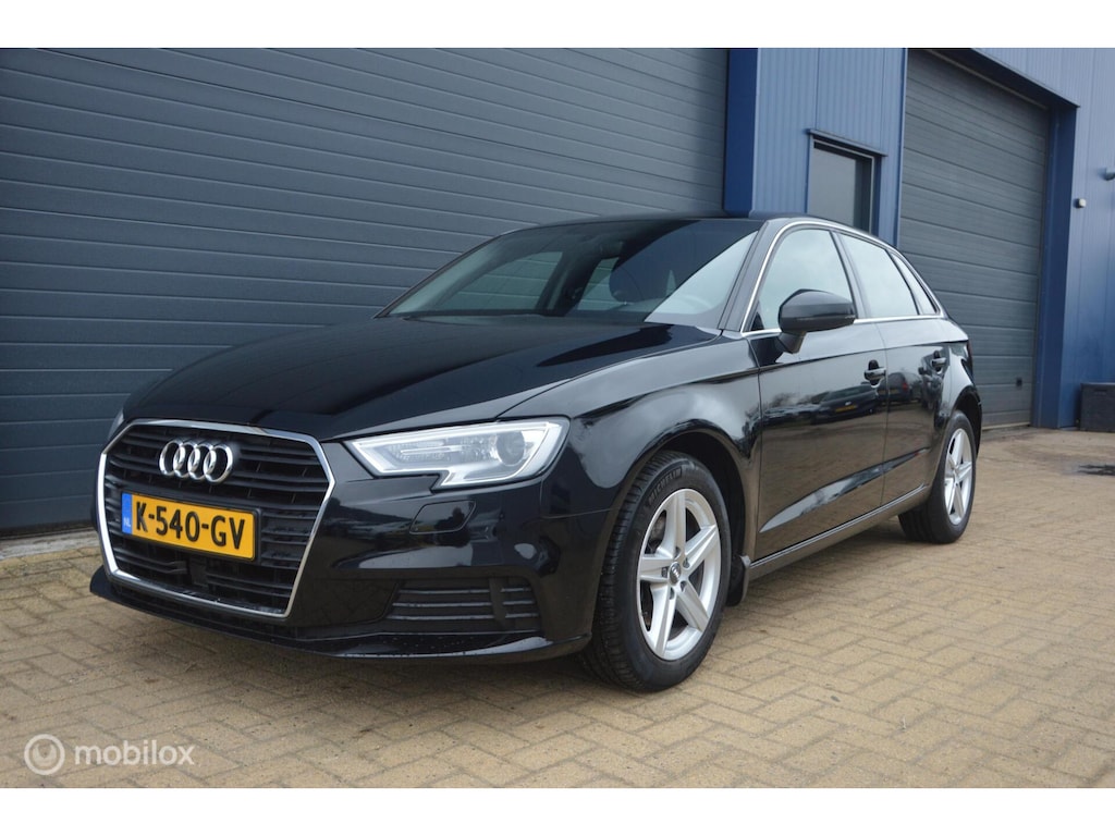 Audi A3 Sportback 1.5 TFSI CoD Pro Line