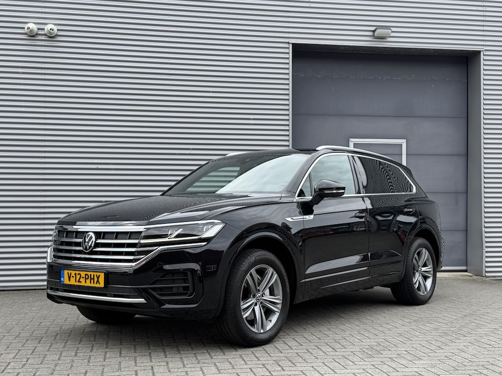 Volkswagen Touareg 3.0 TDI R-Line I Aut. I Grijs Kenteken I Leder I Navi I 57000 km