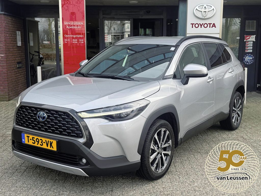Toyota Corolla Cross Hybrid 140 DYNAMIC NL-AUTO KEYLESS 18'' LM-VELGEN PRIVACY GLASS APPLE/ANDROID CAMERA NAVI AD-CRUISE CLIMA