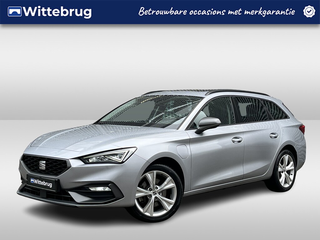 SEAT Leon Sportstourer 1.4 TSI eHybrid PHEV FR Business Intense / Panoramadak / Parkeersensoren Achter / App-Connect / Digitale Cockpit / Navigatie