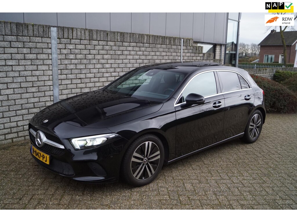 Mercedes-Benz A-klasse 200 Premium Plus Autom Panodak Leder Sportst Stoelverw Navi Camera Clima LED Kopl Cruise 2x PDC ENZ.