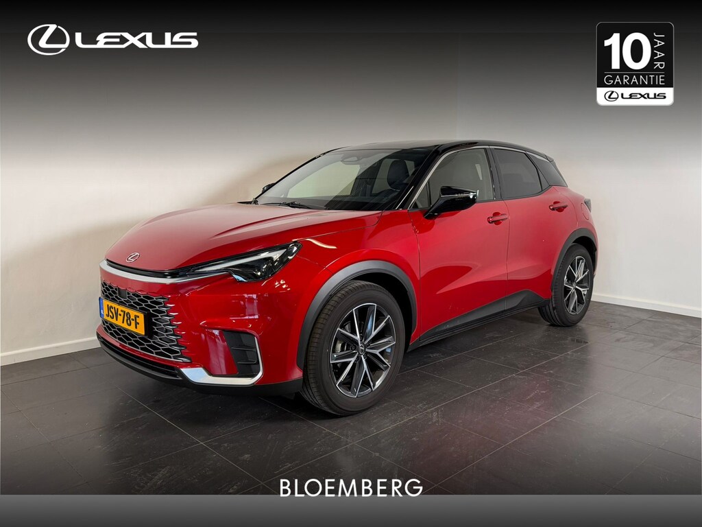 Lexus LBX Emotion 2WD Demo