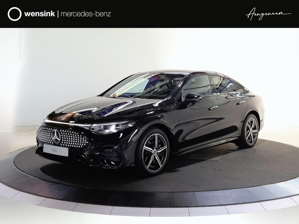 Mercedes-Benz CLA 200 Business Solution AMG 58 kWh | Panoramadak | Premium Plus | Burmester | Superscreen | Trekhaak | Head-Up |