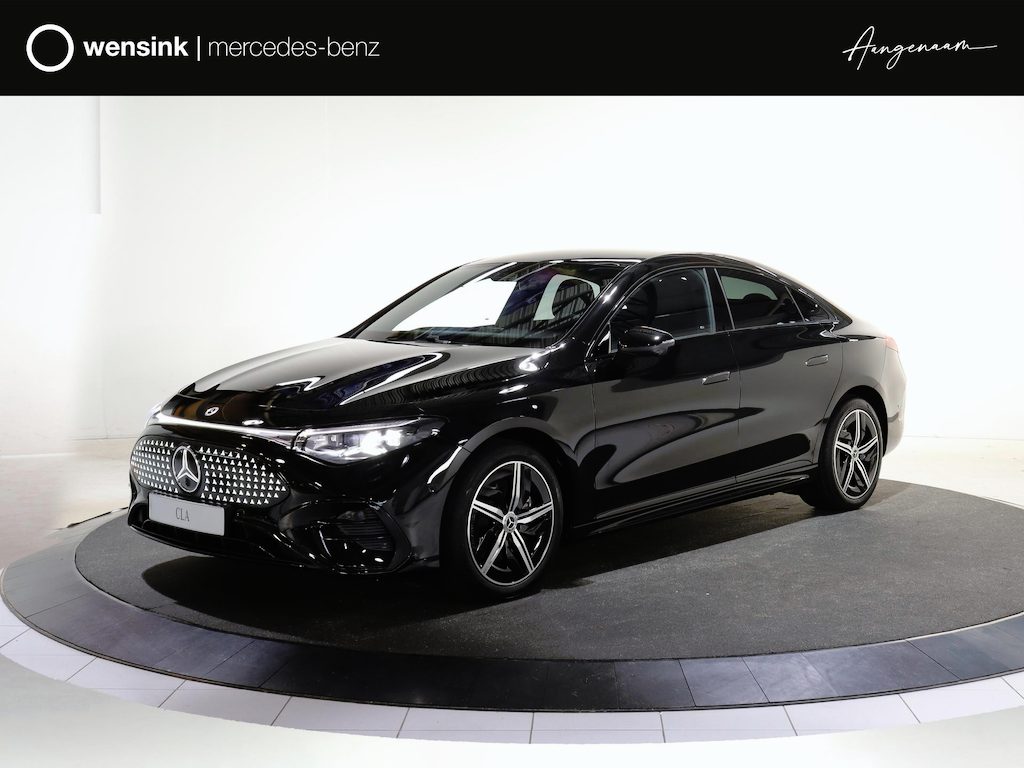 Mercedes-Benz CLA 250+ Launch Edition 85.5 kWh | Night | Panoramadak | Stoelverwarming | DISTRONIC | Achteruitrijcamera | Dodehoekassistent |