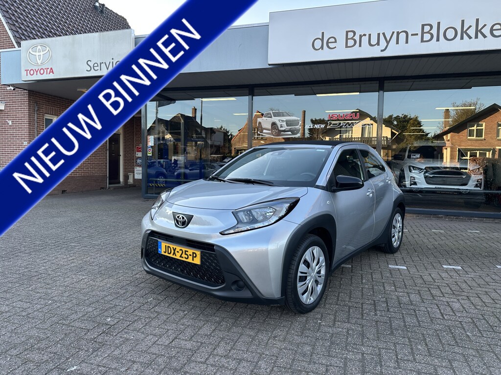 Toyota Aygo X 1.0 VVT-i Automaat Play Cabriodak / climate control / cruise control / Toyota 10 jaar garantie programma / Toyota Pechhulppas / rijklaarprijs
