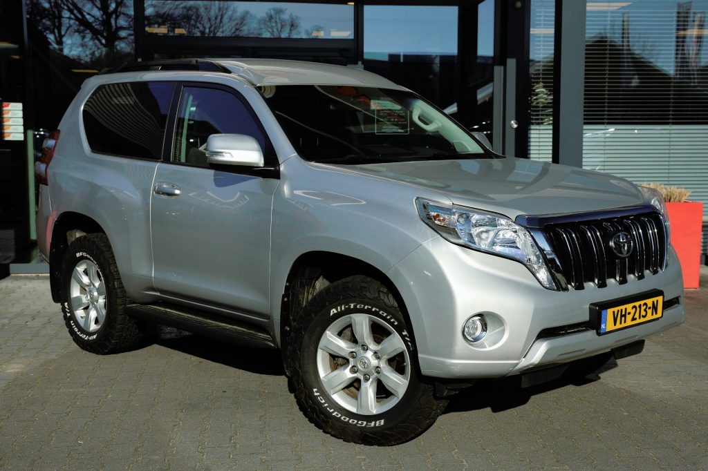 Toyota Land Cruiser 3.0 D-4D 3DRS VX A/T VAN