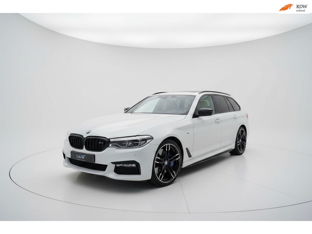 BMW 5-Serie Touring 540i xDrive High Executive M SPORT PANO