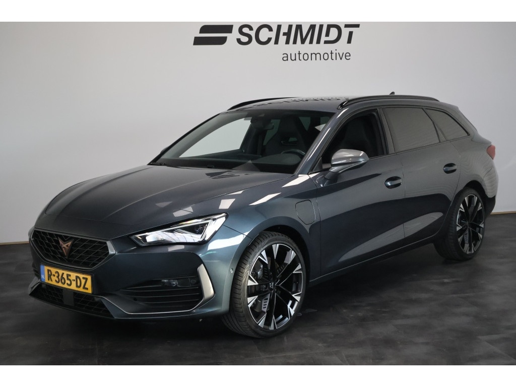 CUPRA Leon Sportstourer 1.4 e-Hybrid Business 245pk | LED | ACC | Keyless | Carplay | 19