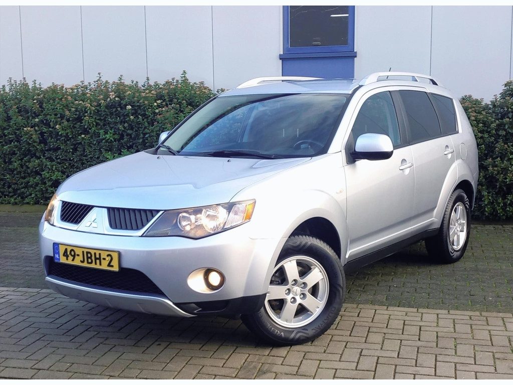 Mitsubishi Outlander 2.4 MPI 125KW 2WD Inspire