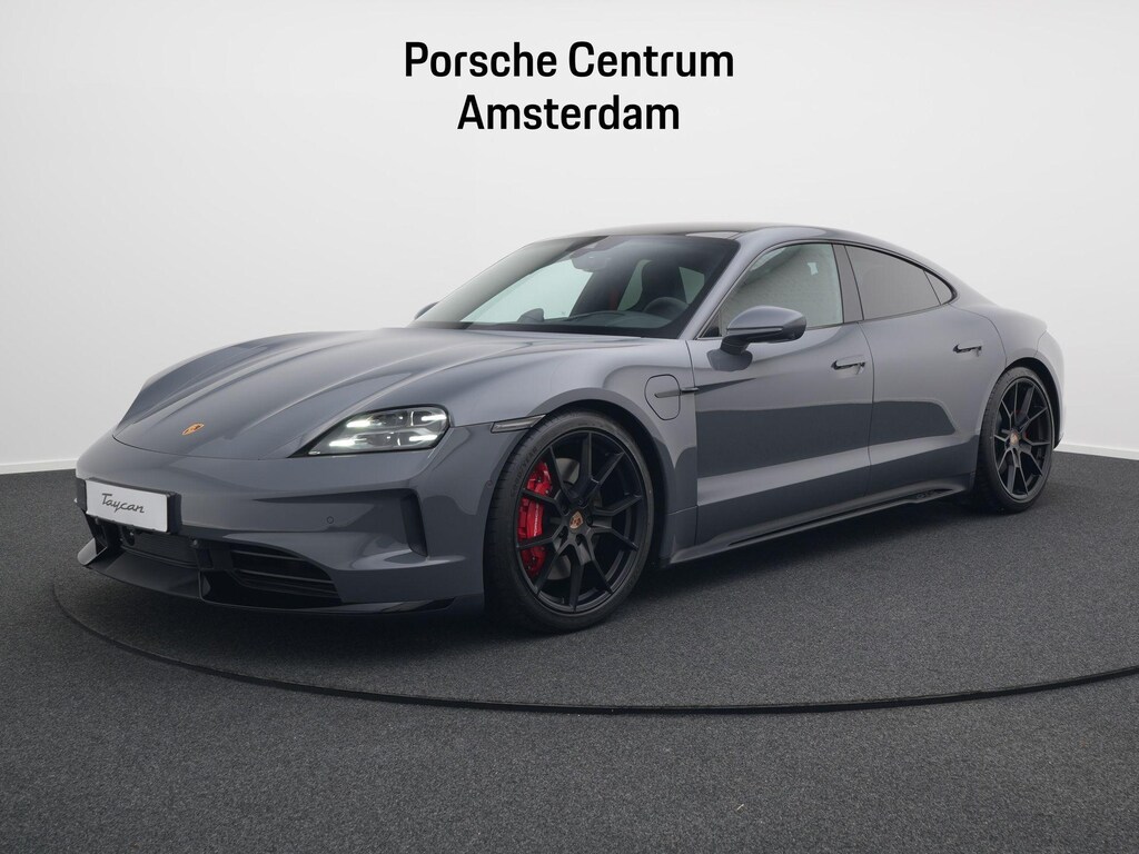 Porsche Taycan GTS