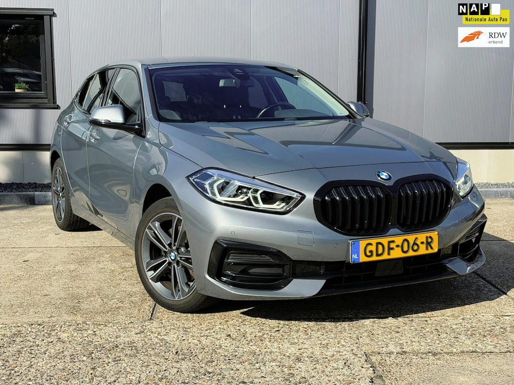 BMW 1-Serie 116i / camera / carplay / navigatie skyscraper