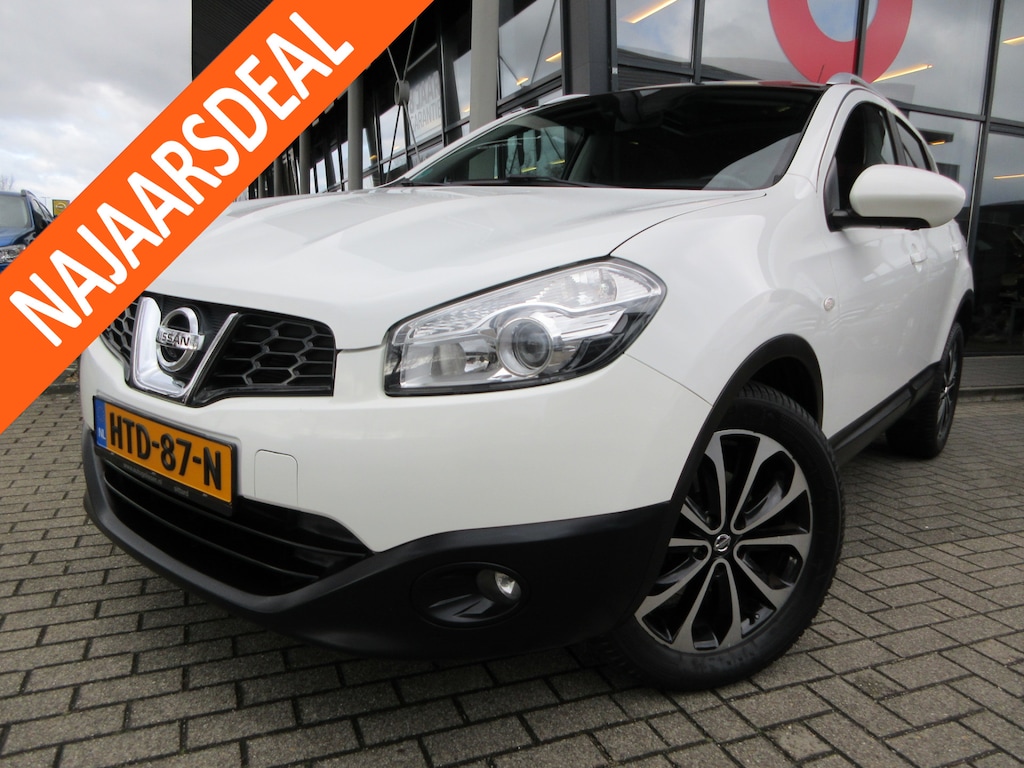 Nissan Qashqai 1.6 Connect Edition | PANORAMADAK | TREKHAAK VAST | NAVIGATIE | 360 CAMERA | CRUISE CONTROL |