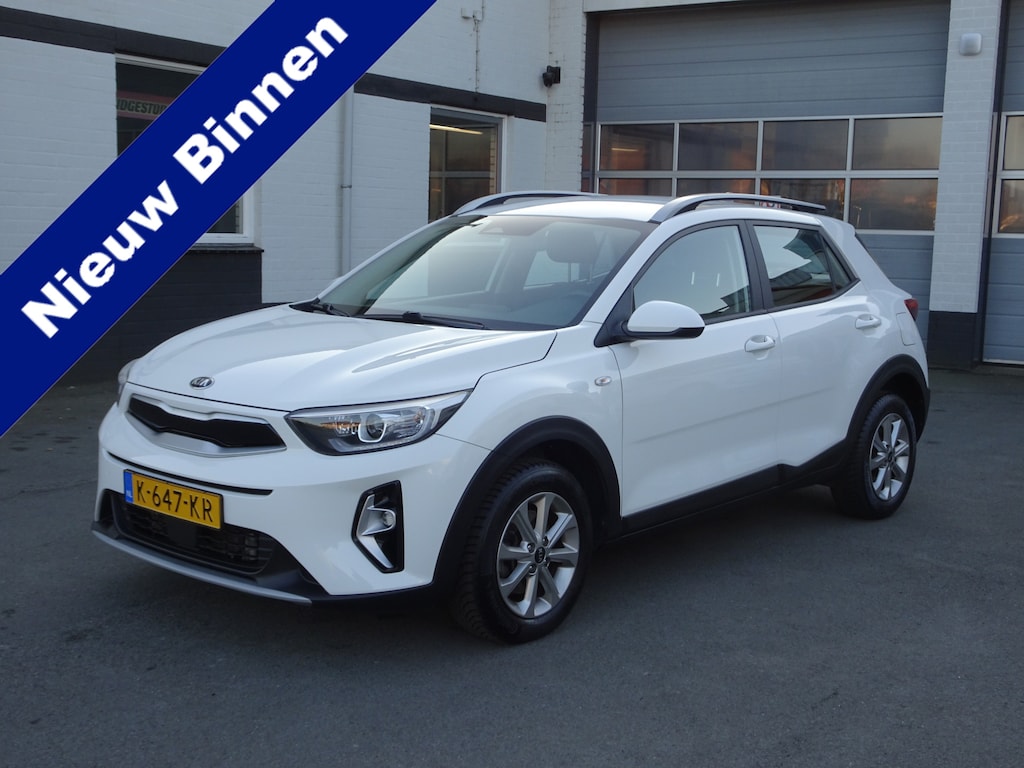 Kia Stonic 1.0 T-GDi MHEV DynamicLine Automatische airco, navigatie, licht metalen velgen, cruise controle, apple carplay, android auto, enz