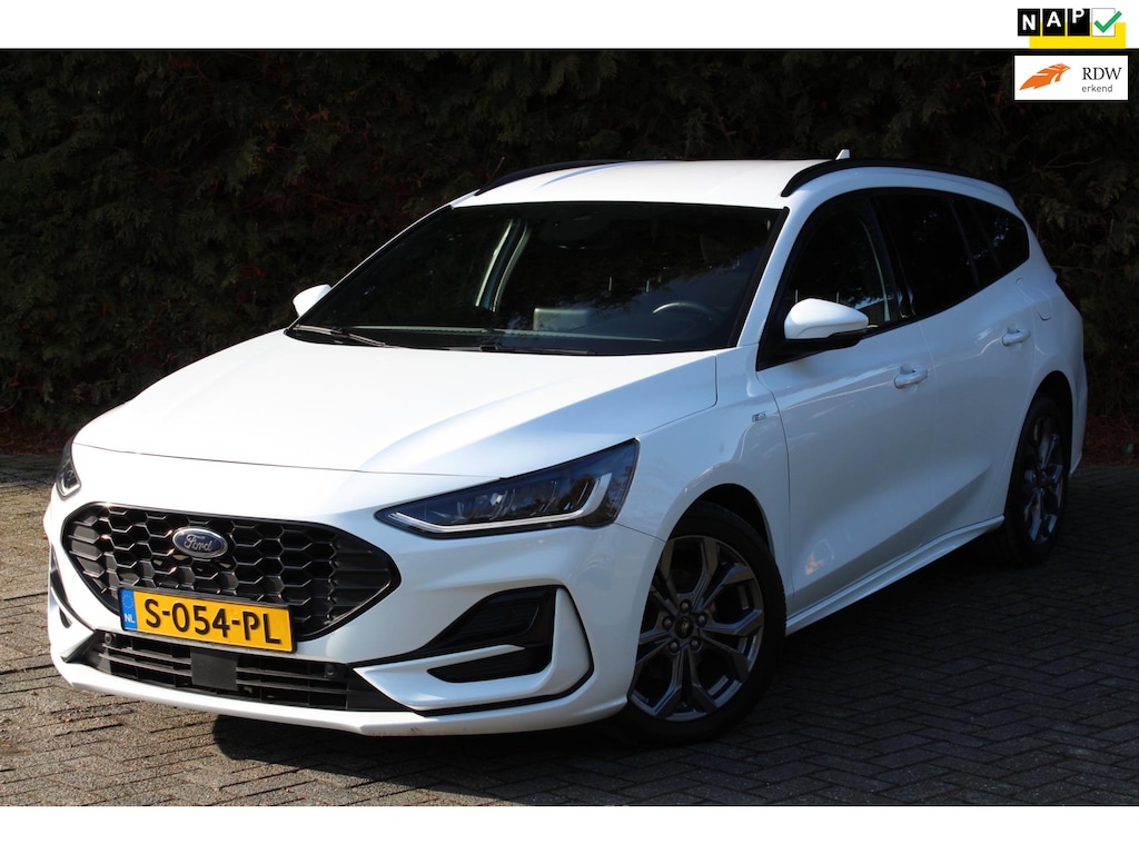 Ford Focus Wagon 1.0 EcoBoost Hybrid ST Line Style 155PK | Stoel/stuurverwarming | Parkeersensoren | Apple/Android Carplay