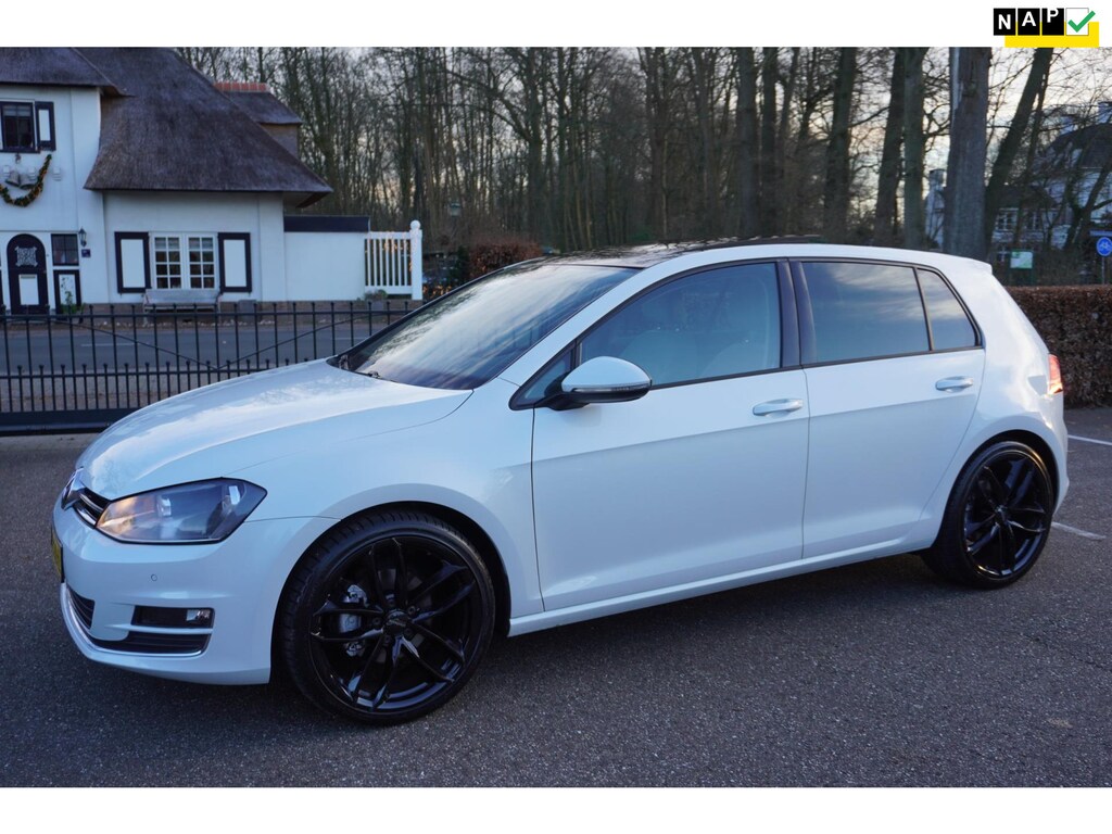 Volkswagen Golf 1.4 TSI ACT Highline Pano Navi Dap Trekhaak