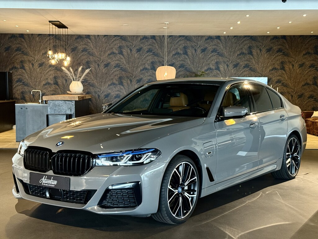 BMW 5-Serie 530e High Exe I 20" I Massage I Head Up