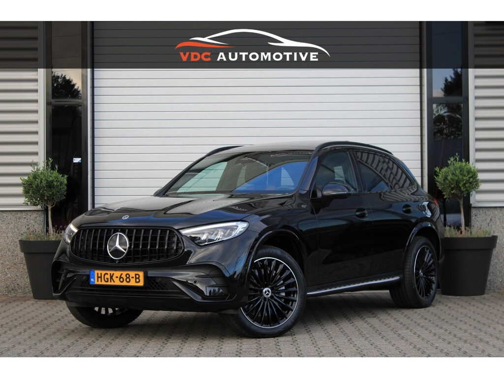 Mercedes-Benz GLC 300e 4M AMG Pano | Memory | Bruin Leder | 360 Camera | Trekhaak | Distronic | Night | 20” Multispaak