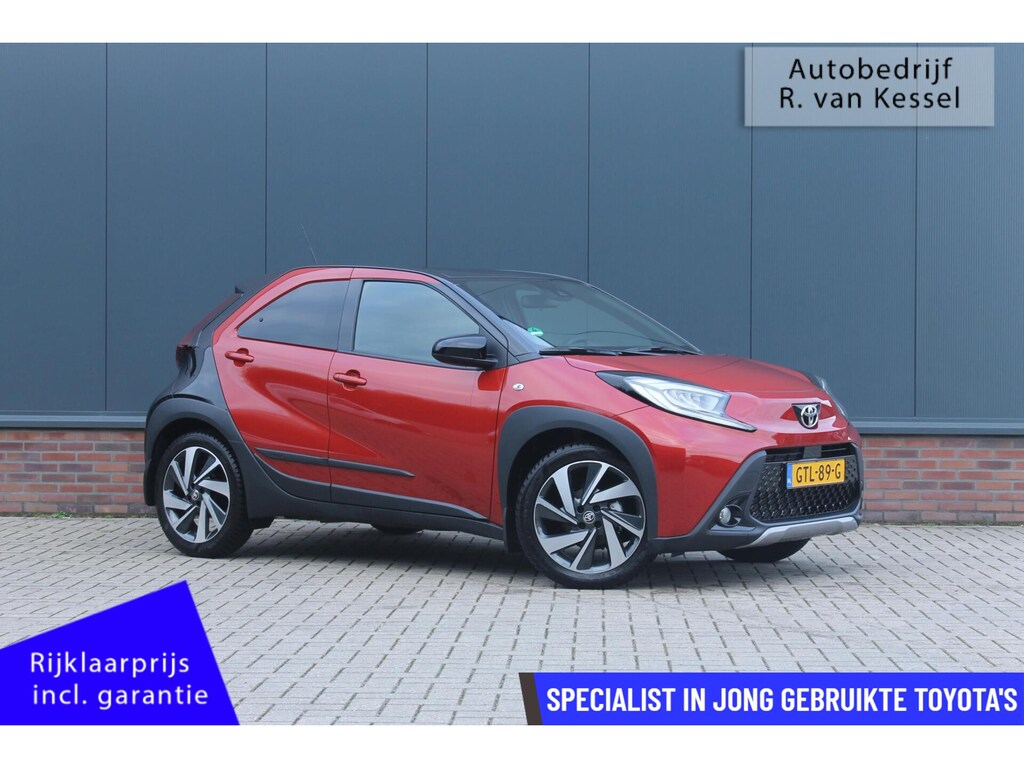 Toyota Aygo X 1.0 VVT-i MT Envy I Luxe uitvoering! I Trekhaak I PDC I NL-auto