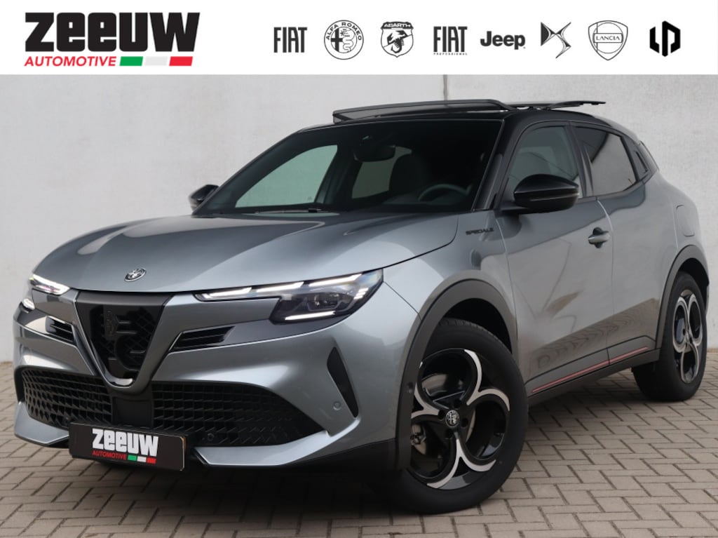 Alfa Romeo Junior 1.2 Turbo 136 PK Ibrida Speciale | Techno | Pano | Camera | Navi