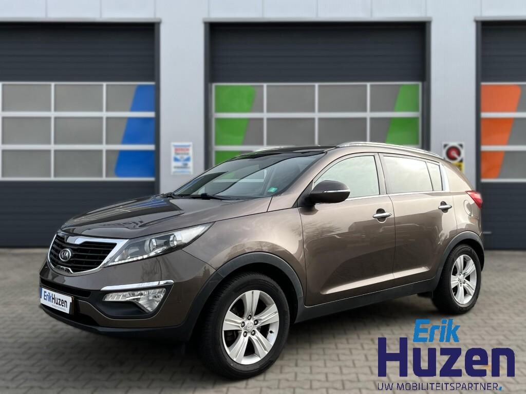Kia Sportage 2.0 X-ECUTIVE PLUS / APK / Cruise Control / Parkeersensoren / Trekhaak