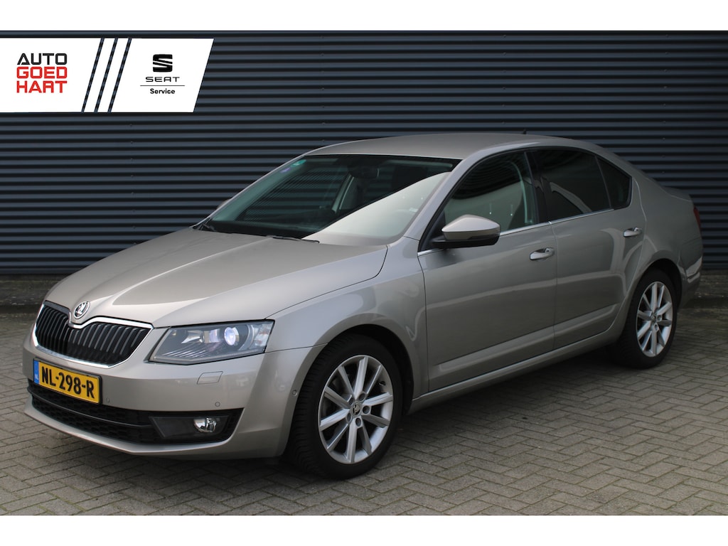 Skoda Octavia 1.4 TSI Greentech Style Business Trekhaak Xenon CarPlay Canton