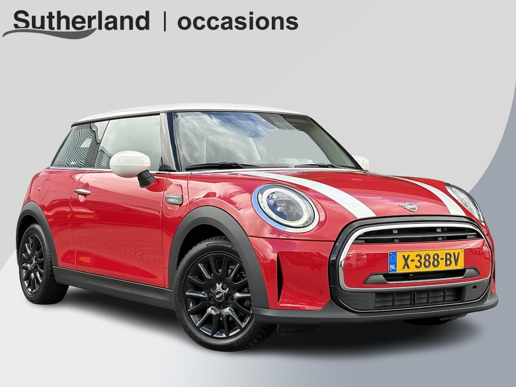 MINI Cooper 3-Deurs 1.5 Camden Edition 136pk Automaat | PDC | Navi | Cruise Control | Climate Control | Leer |