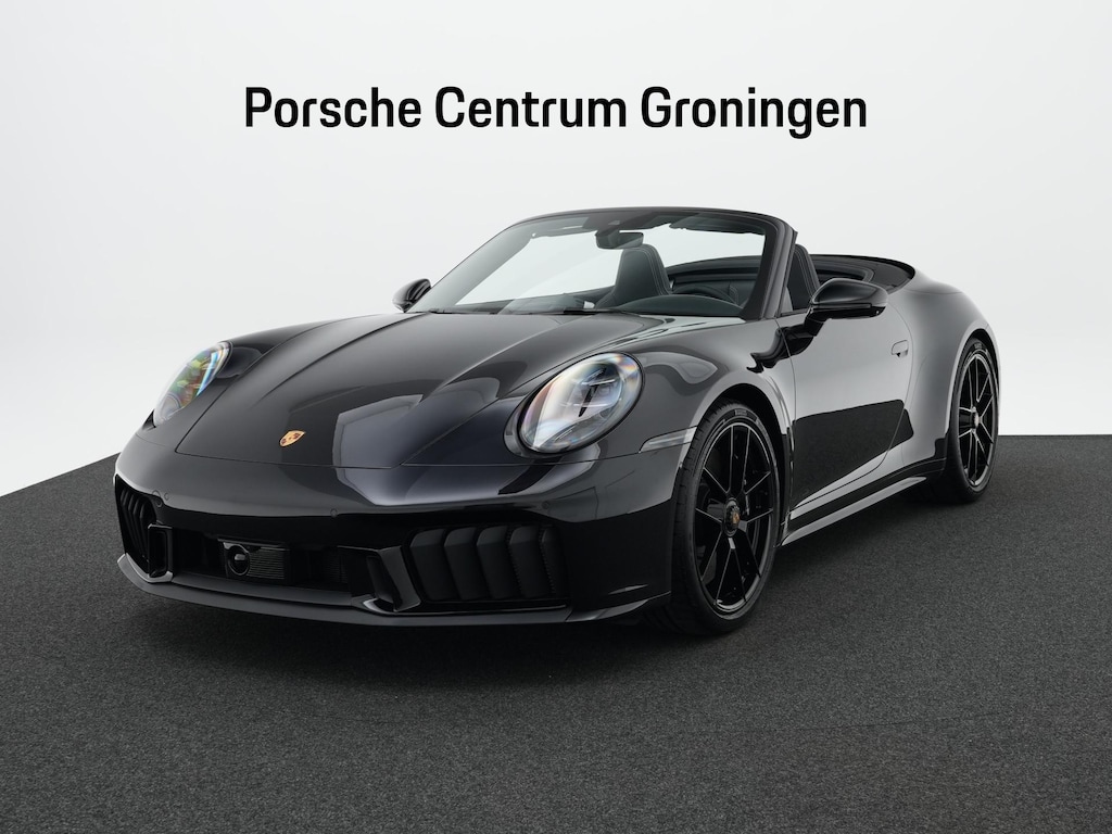 Porsche 911 Carrera 4 GTS Cabriolet