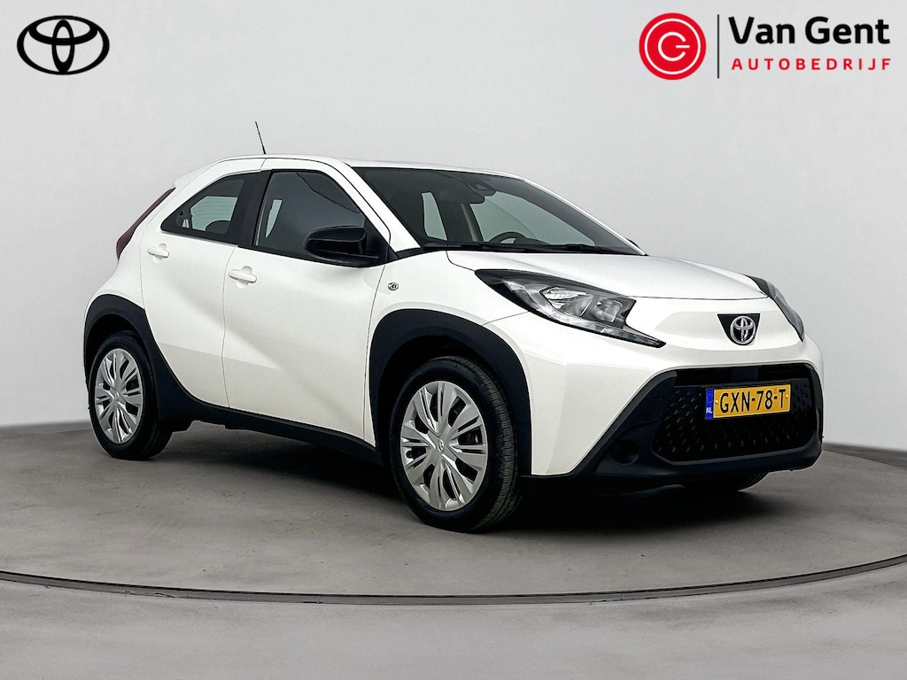 Toyota Aygo X 1.0 VVT-i MT Play | Apple Carplay / Android Auto | Adaptive Cruise | Airco | Camera | Rijstrooksensor