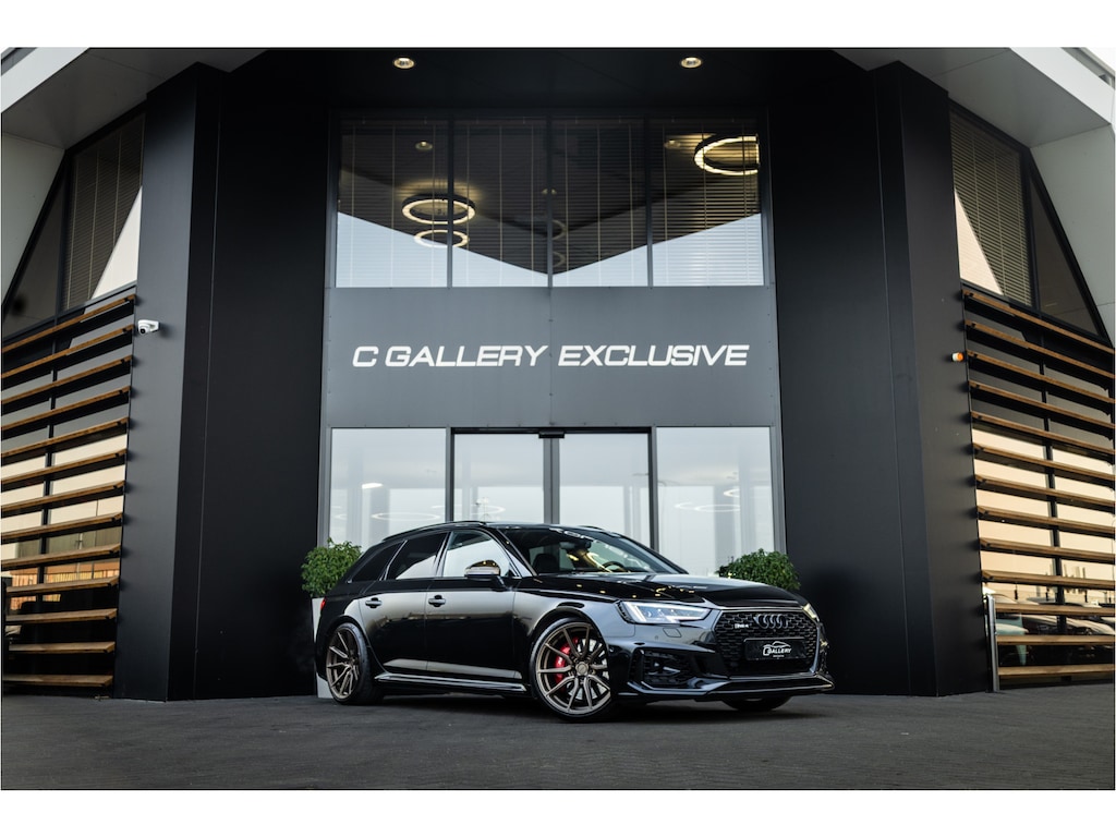 Audi RS4 Avant 2.9 TFSI quattro - Panorama | B&O | Massage | Sport Design Pakket