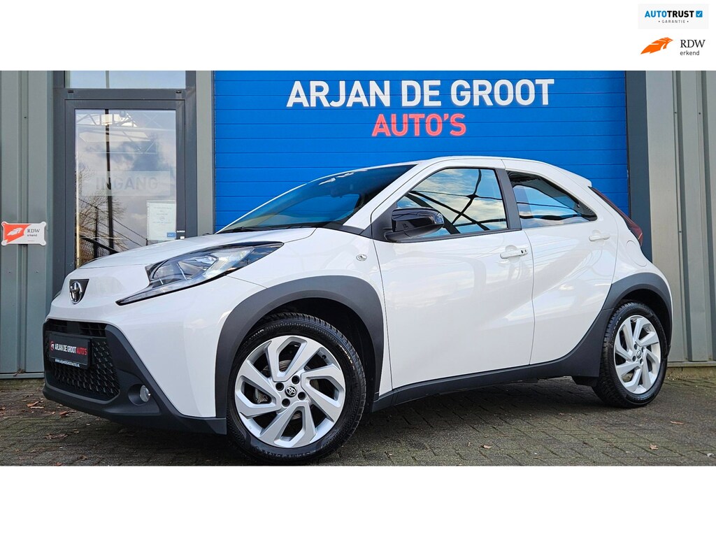Toyota Aygo X 1.0 AUTOMAAT Acc Clima Carplay® 17" LM Keyless