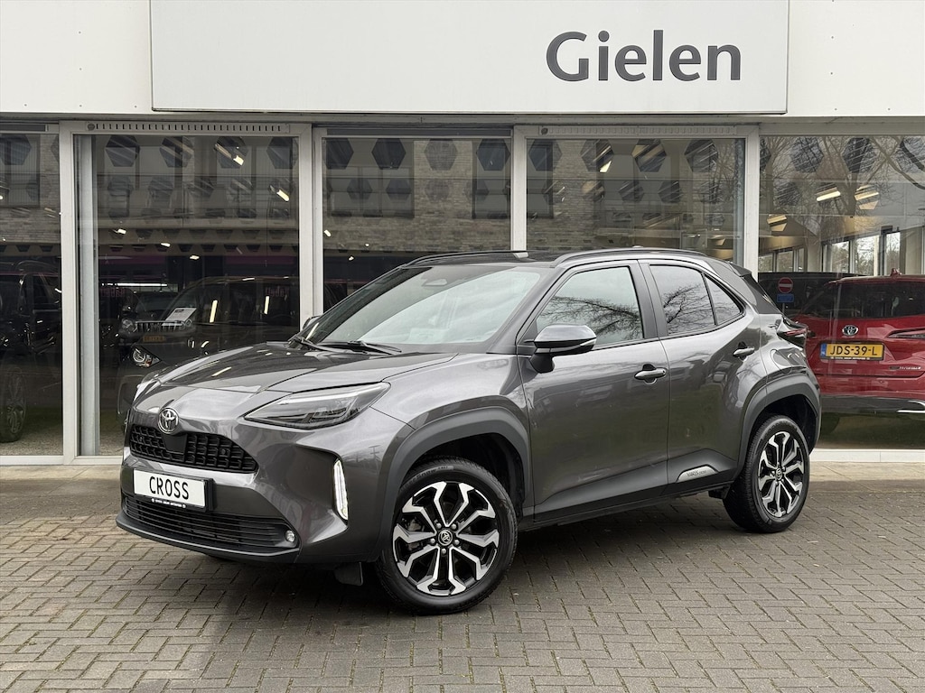 Toyota Yaris Cross 1.5 Hybrid First Edition Plus | Parkeersensoren, Stoel + Stuurverwarming, Groot scherm, Keyless, 17 inch