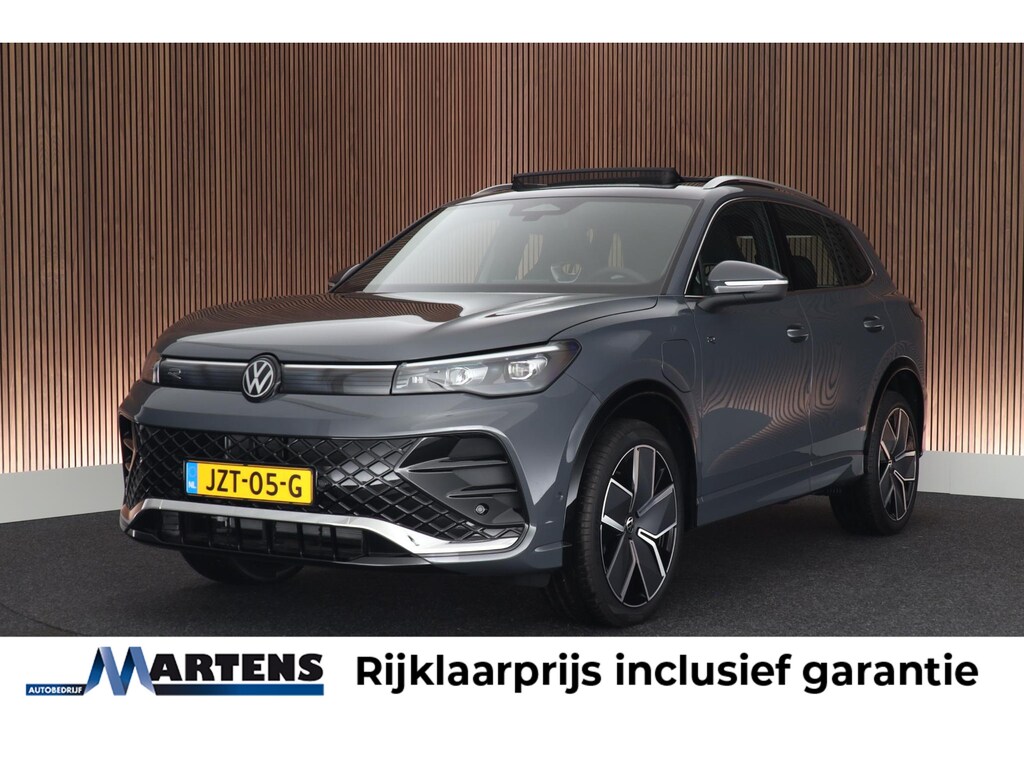 Volkswagen Tiguan 1.5 272pk eHybrid R-Line Edition Trekhaak Camera Keyless Massage Virtual Cockpit Panoramadak Carplay