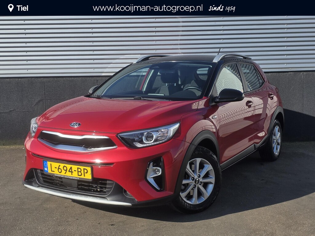 Kia Stonic 1.0 T-GDi MHEV DynamicLine Nieuw geleverd, Dealeronderhouden, 1e eign. Apple Carplay en/of Android auto Navigatie, Achteruitrijcamera