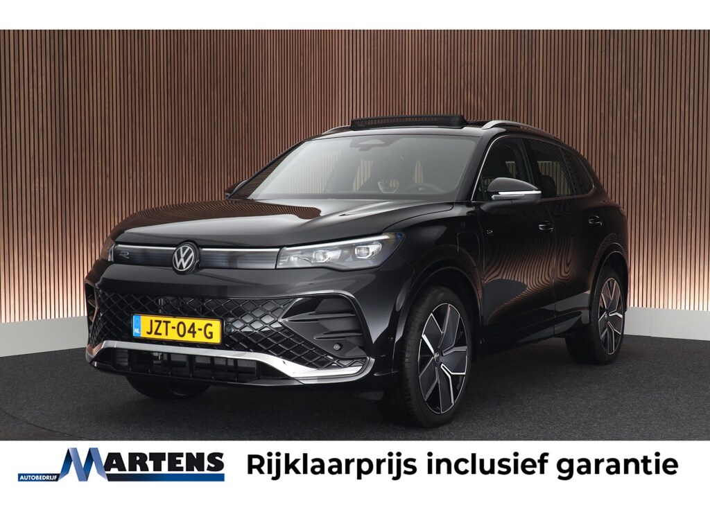 Volkswagen Tiguan 1.5 272pk eHybrid R-Line Edition Trekhaak Camera Keyless Massage Virtual Cockpit Panoramadak Carplay