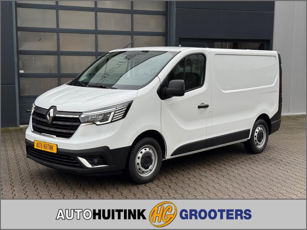 Renault Trafic 2.0 D 130pk  L1H1 - stoelverwarming - camera - trekhaak - geen airco