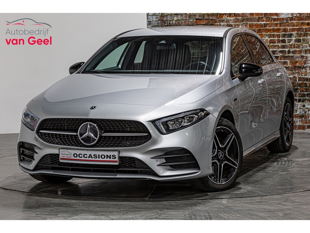 Mercedes-Benz A-klasse 250 e Business Solution AMG Limited | Cruise Control | Apple Carplay | Keyless start