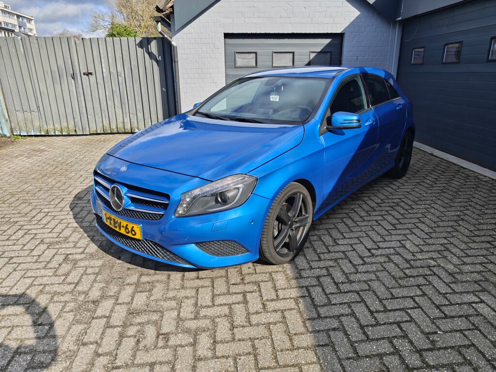 Mercedes-Benz A-klasse 180 Ambition,Airco,Cruise control,Navi,6 versnellingen,Parking system