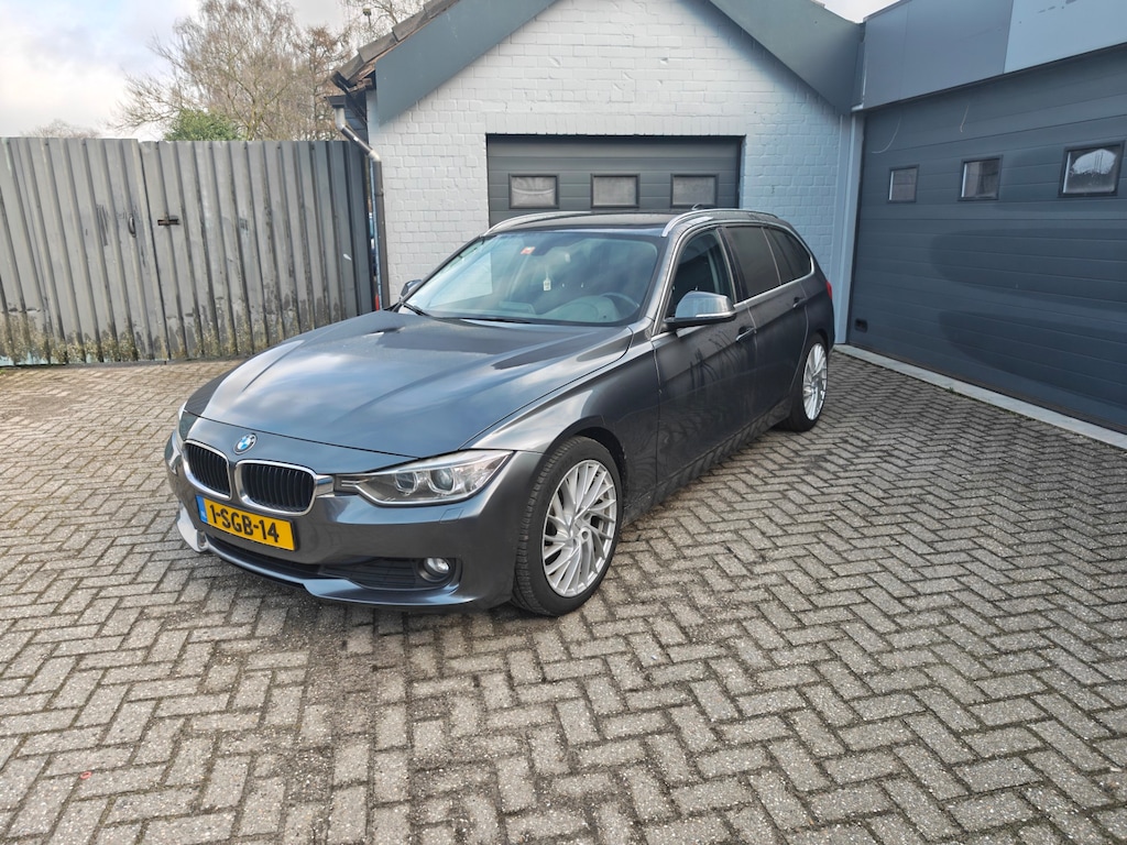 BMW 3-Serie Touring 320d EfficientDynamics Edition Executive,Automaat,Cruise control,Climate control,Navi,Parking system
