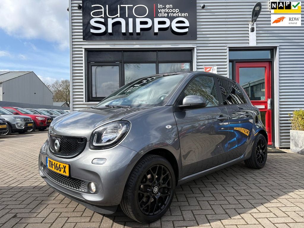 smart Forfour 1.0 Prime -5DRS.-CLIMA-STOELVERWARMING-JBL SOUNDSYSTEM-LICHTMETALEN VELGEN-LICHT + REGENSENSOR-ETC.