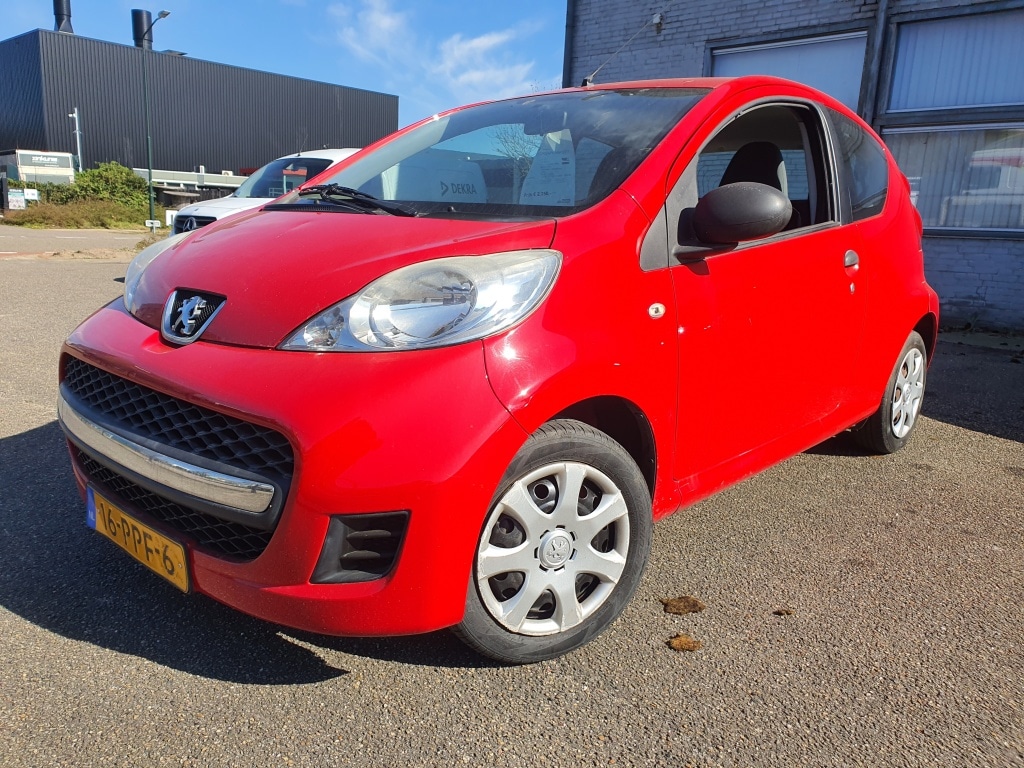 Peugeot 107 1.0-12V XR 3-DRS|STUURBEKRACHTIGING|NAP|2011