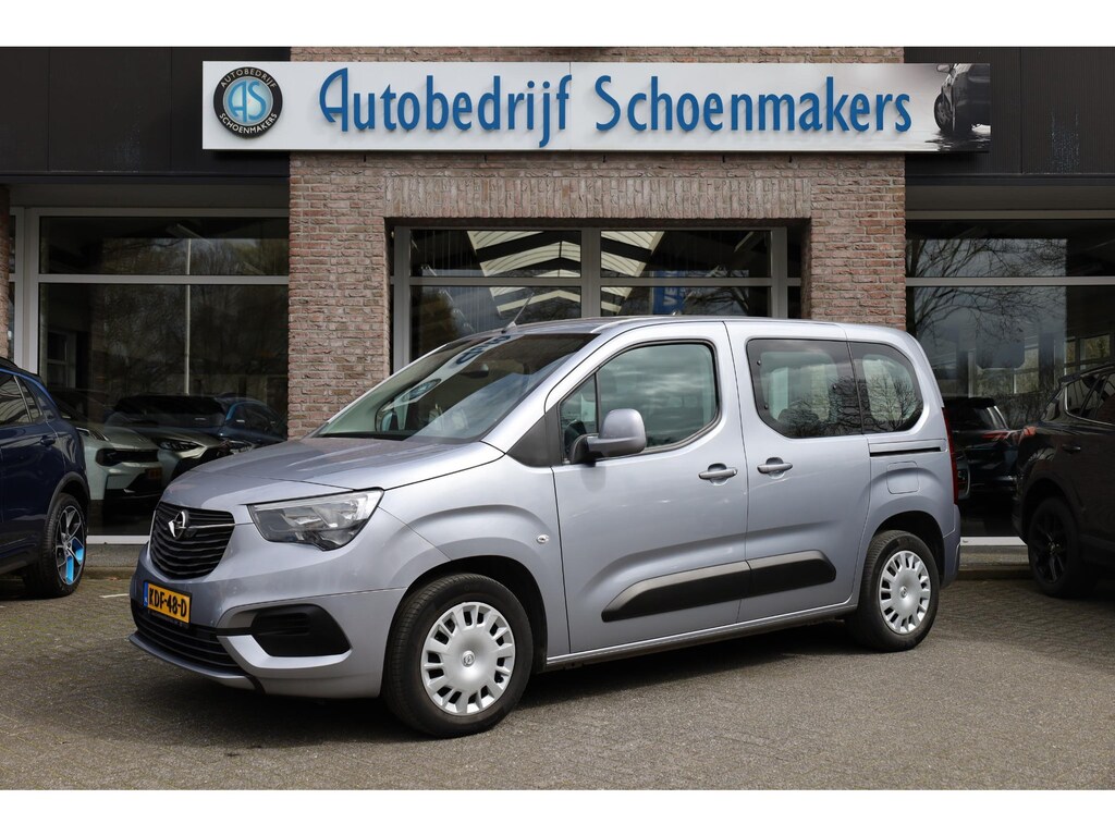 Opel Combo Life 1.2 Turbo L1H1 Edition CARPLAY SCHUIFDEUR NAVI CRUISE CLIMA DAB HILL-HOLD LANE-ASSIST PDC