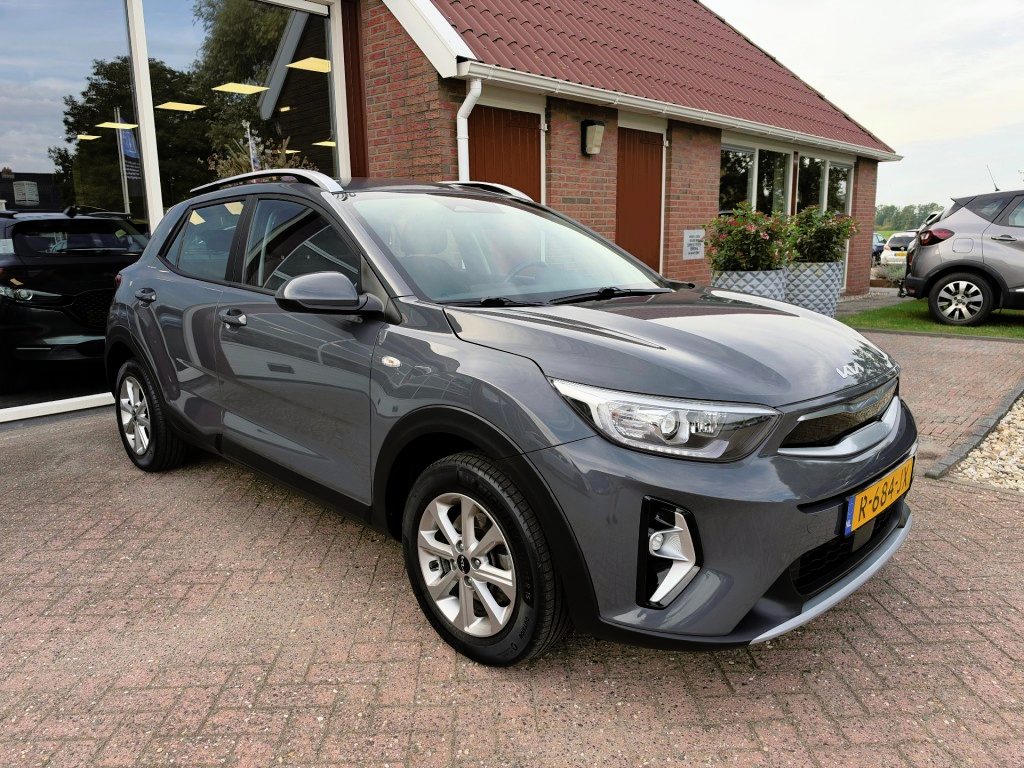 Kia Stonic 1.0 T-GDI MHEV DYNAMIC LINE Orig. NL/Camera/Trekhaak/Cruise Control/Navigatie