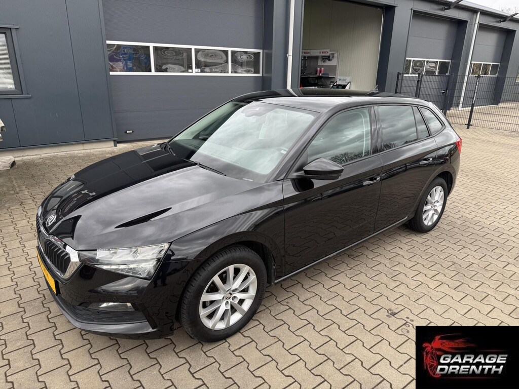 Skoda Scala 1.0 TSI Active 5 drs Apple carplay
