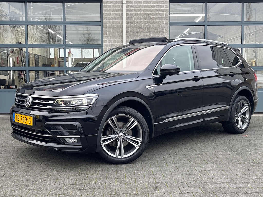 Volkswagen Tiguan Allspace 1.4 TSI R-LINE |PANORAMADAK|STOELVERWARMING|
