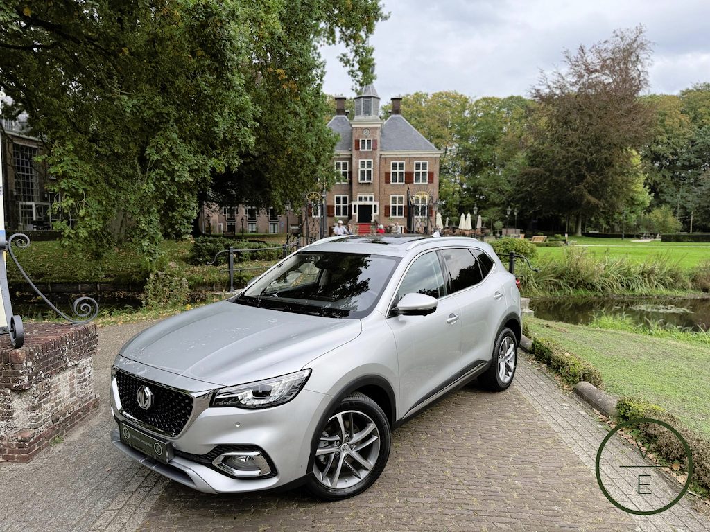 MG EHS 1.5 TGDI Luxury PHEV | Pano | Leder | 360 Camera |