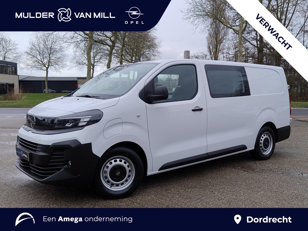 Opel Vivaro-e Electric L3 75 kWh DC 136pk | 8 jaar garantie | 0% financial lease | Dubbele Cabine | 5-persoons | NAVI | Multimedia | Apple Carplay | Android Auto | Parkeersensoren romdom | Achteruitrijcamera | Dode hoek detectie | Stoelverwarming | Stuurverwarming | Full ECO LED koplampen | Houten afwerking laadruimte | Trekhaak | Reservewiel | van €52.710 voor €40.695 ex. BTW rijklaar